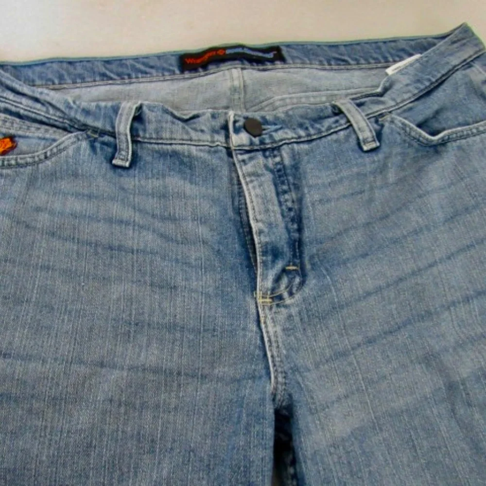 Wrangler Cool Vantage‎ FR Straight Distressed Wash Blue Jeans
